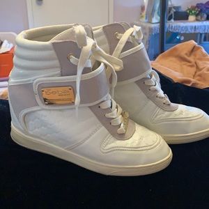 Wedge sneakers